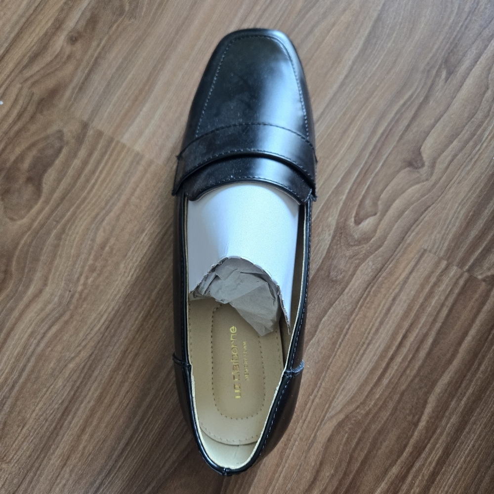 Liz Claiborne Heeled Loafers (Black)